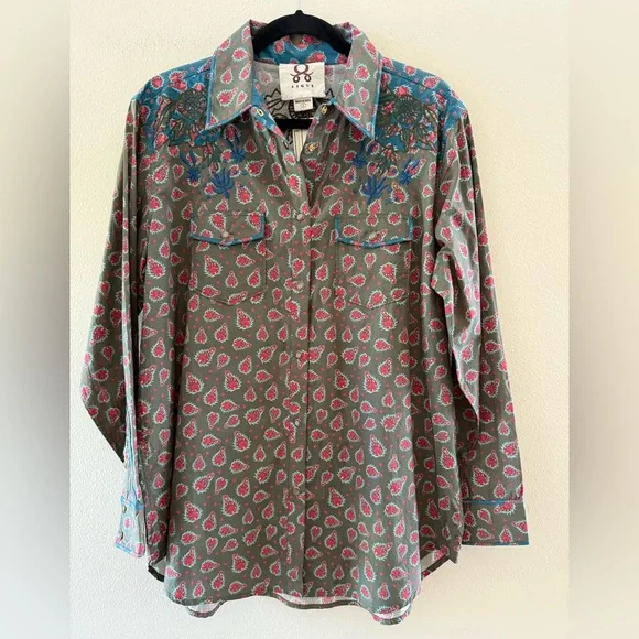 Chic Lightweight Floral Button Down Fique Natalie Shirt - Pom Dot Olive - Picture 1 of 9
